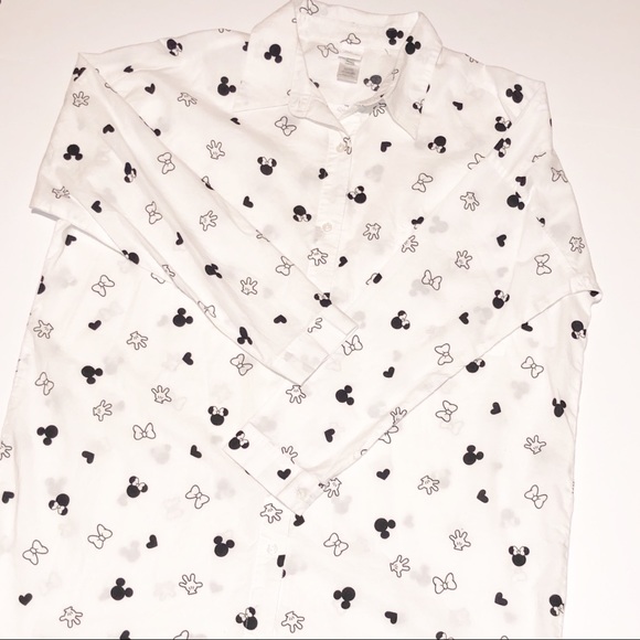 Disney Long Sleeve Pajama Button Up. 061 - Picture 4 of 6